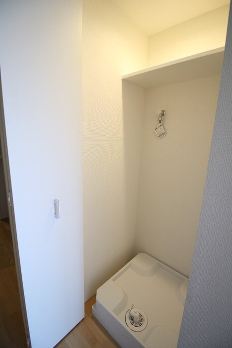 物件内観写真19　(洗濯機置場)