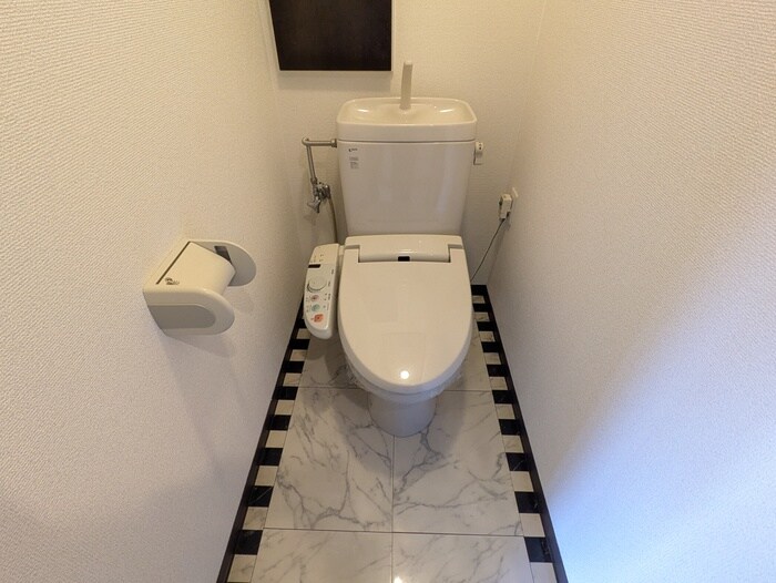 物件内観写真11　(トイレ)