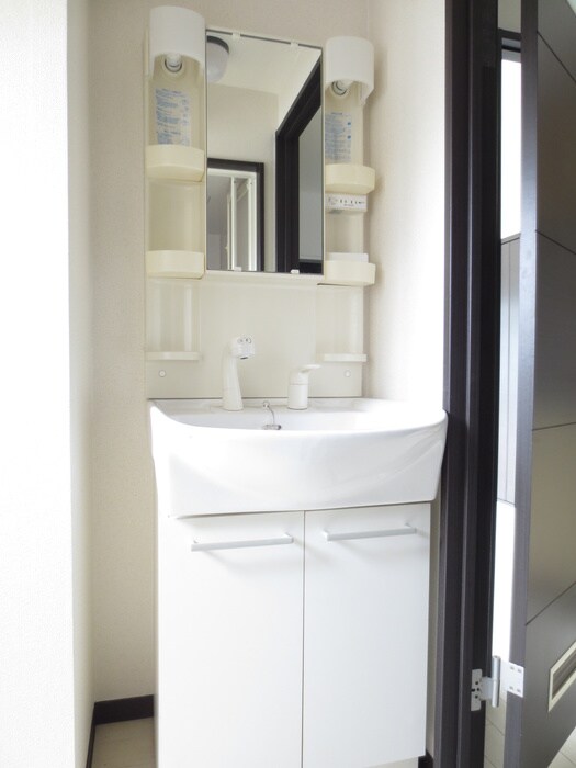 物件内観写真12　(洗面)