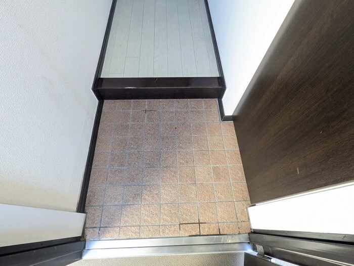 物件内観写真17　(玄関)