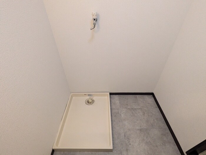 物件内観写真20　(洗濯機置場)