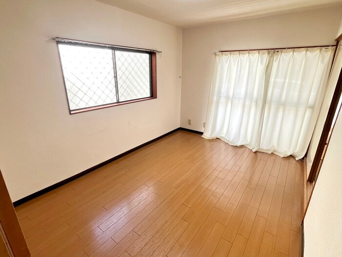 物件内観写真10　(居室)