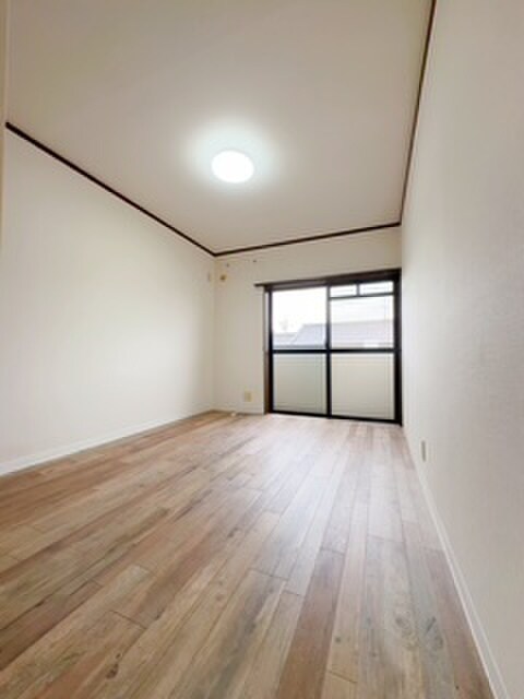 物件内観写真9　(居室)