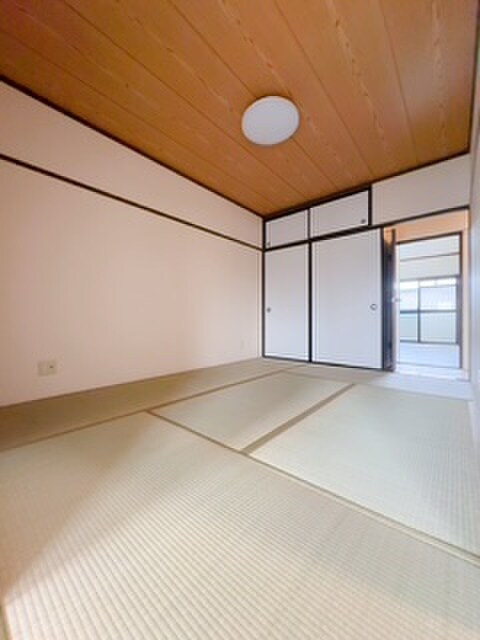 物件内観写真11　(居室)