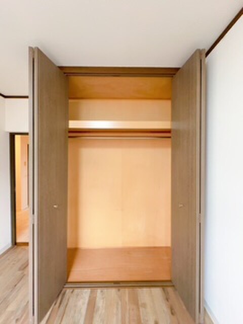 物件内観写真16　(収納)