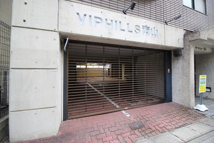 物件外観写真4　(駐車場)