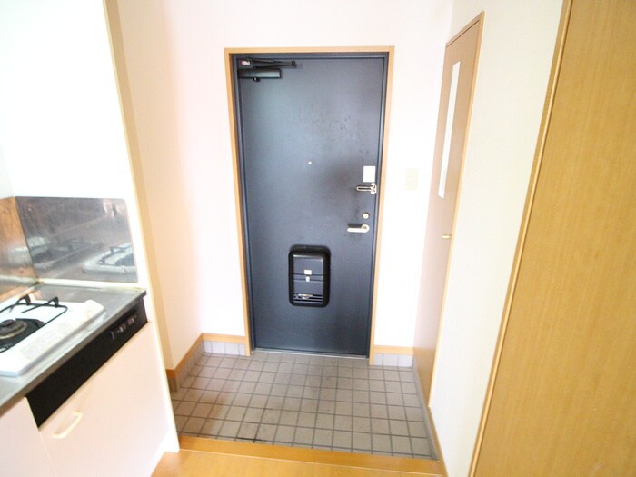 物件内観写真22　(玄関)