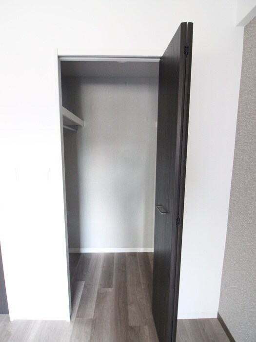 物件内観写真10　(収納)