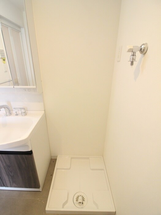 物件内観写真14　(洗濯機置場)