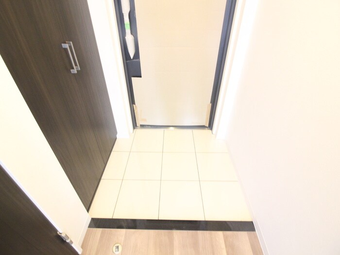 物件内観写真20　(玄関)