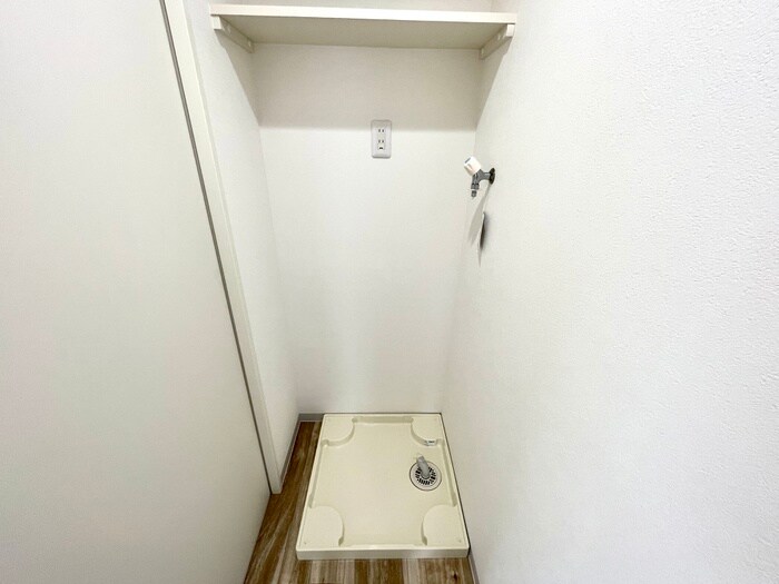 物件内観写真20　(洗濯機置場)