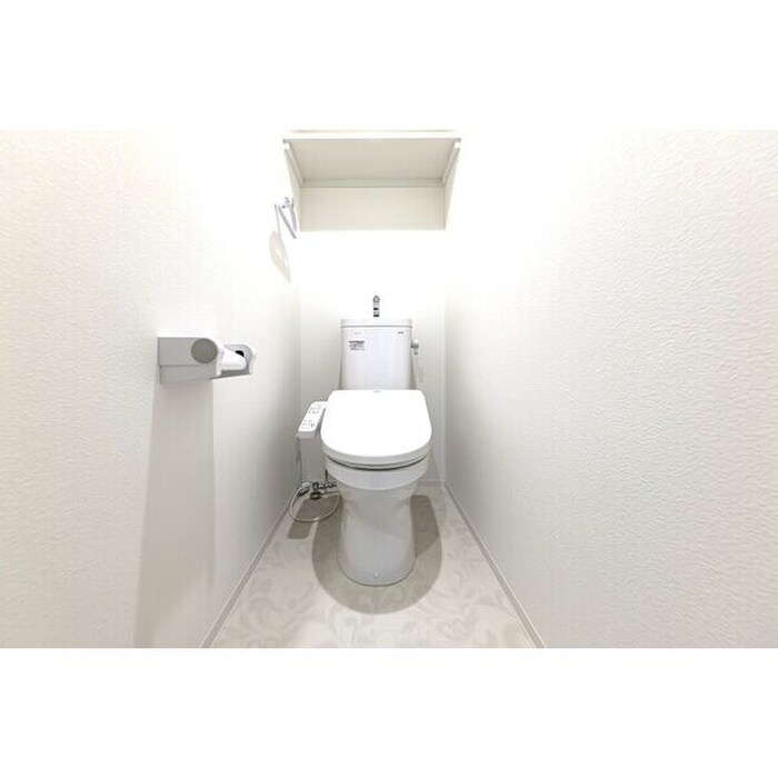 物件内観写真9　(トイレ)