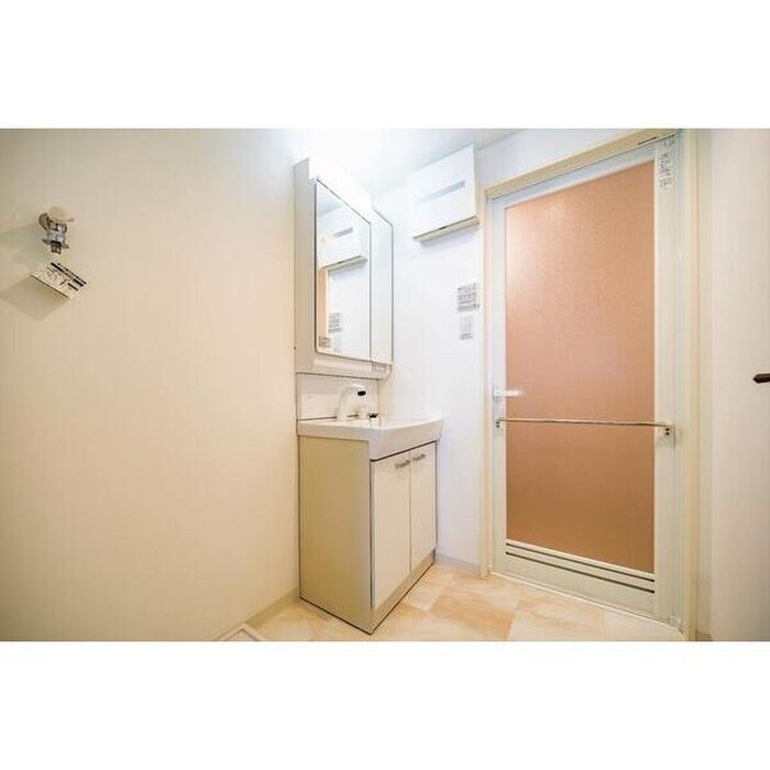 物件内観写真10　(洗面)