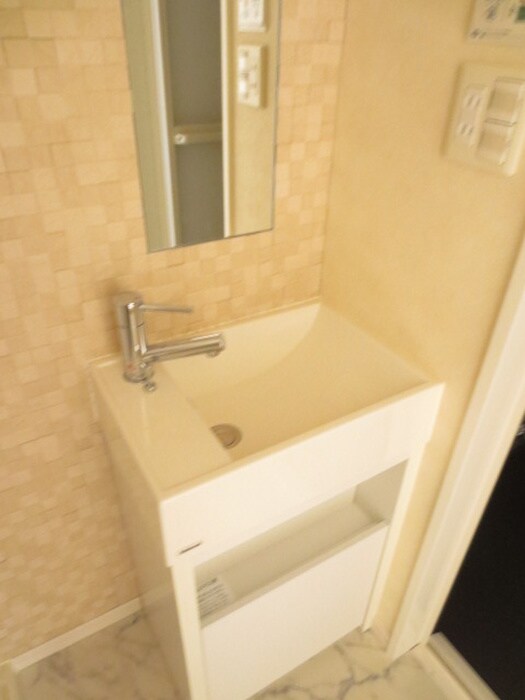 物件内観写真10　(洗面)