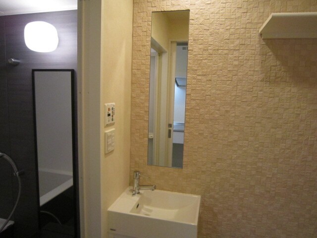 物件内観写真11　(洗面)