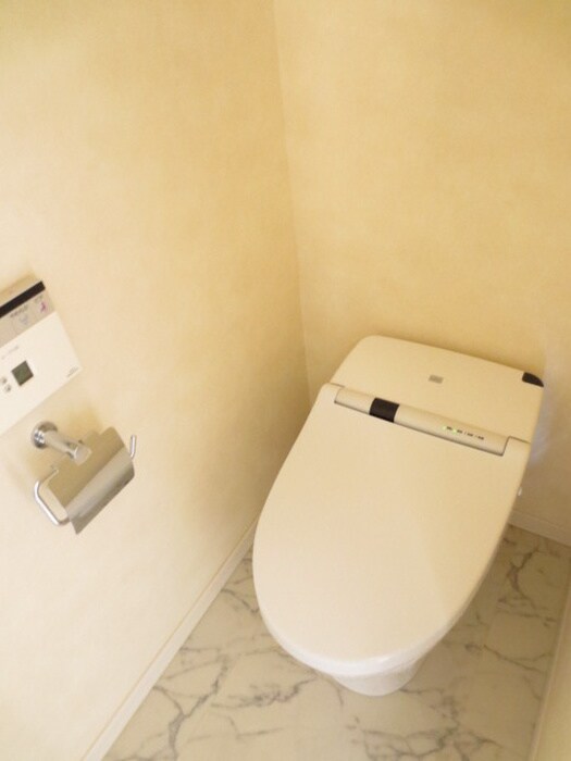 物件内観写真13　(トイレ)