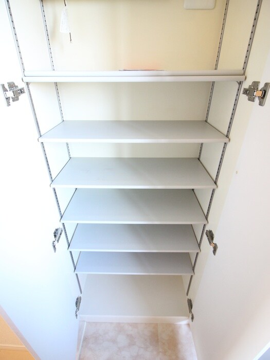 物件内観写真16　(靴箱)