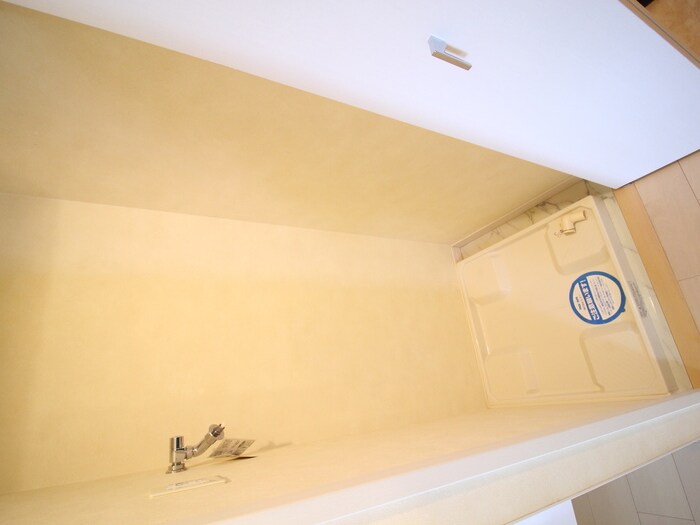 物件内観写真19　(洗濯機置場)