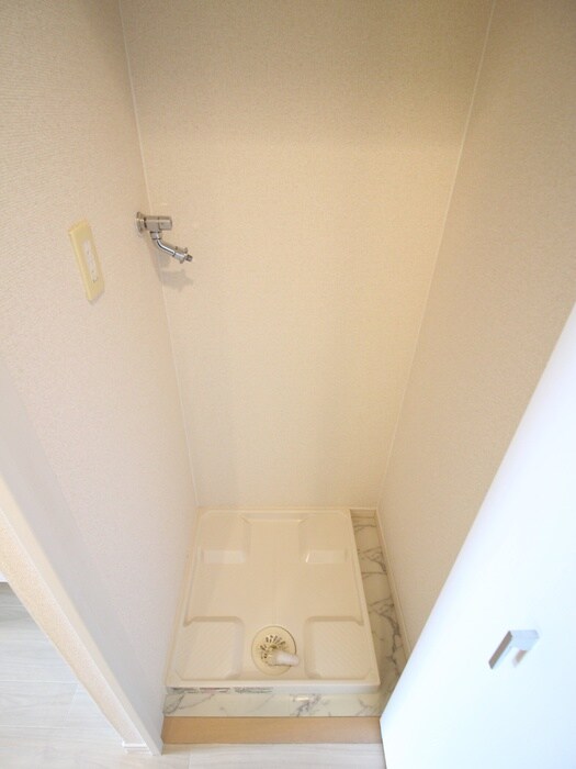 物件内観写真20　(洗濯機置場)