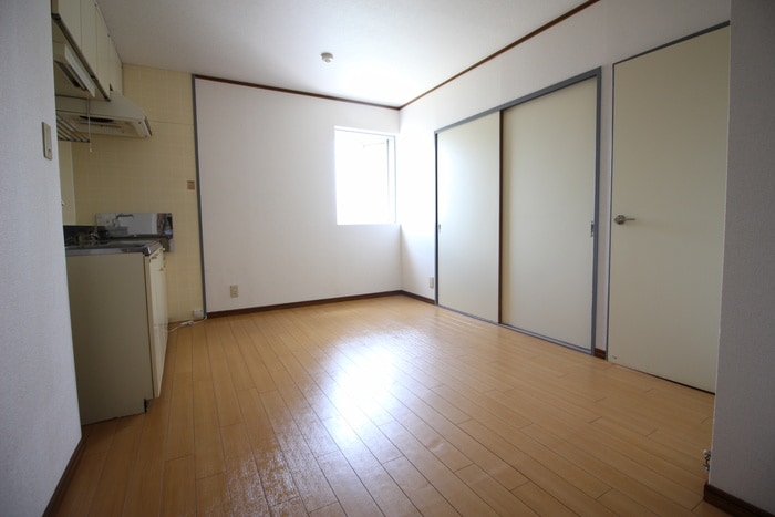 物件内観写真9　(居室)