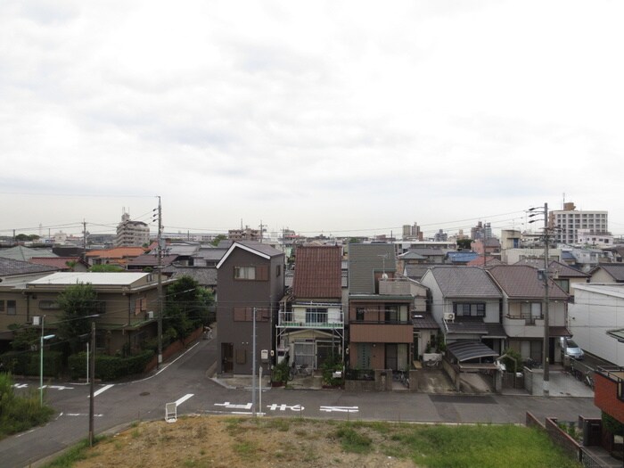 物件内観写真16　(室内からの展望)