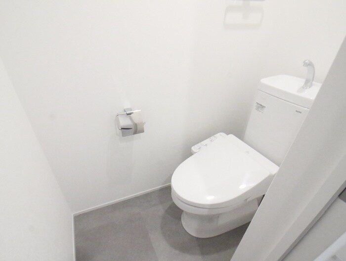 物件内観写真13　(トイレ)