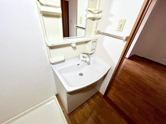 物件内観写真10　(洗面)