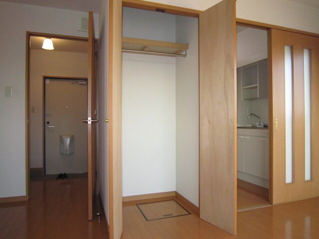 物件内観写真9　(収納)