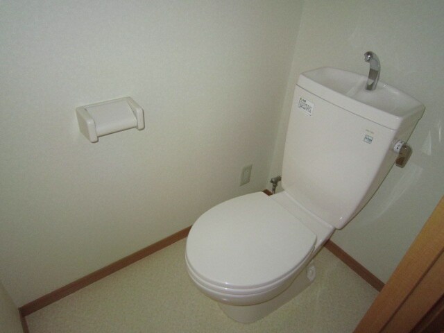 物件内観写真16　(トイレ)