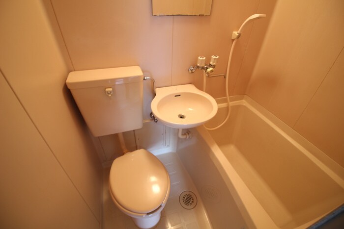 物件内観写真10　(バス／シャワールーム等)