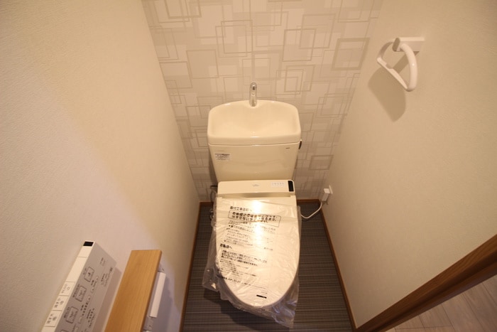 物件内観写真9　(トイレ)