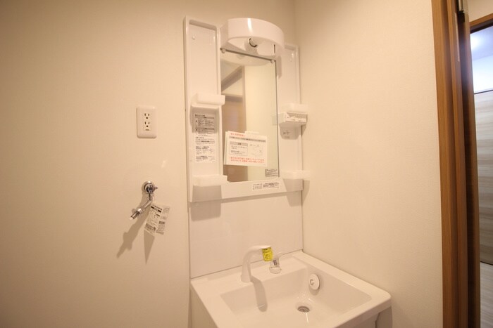 物件内観写真12　(洗面)