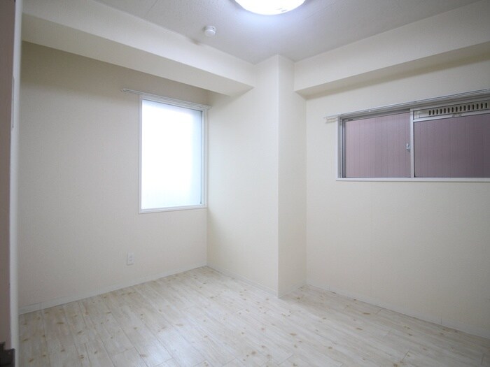 物件内観写真16　(居室)