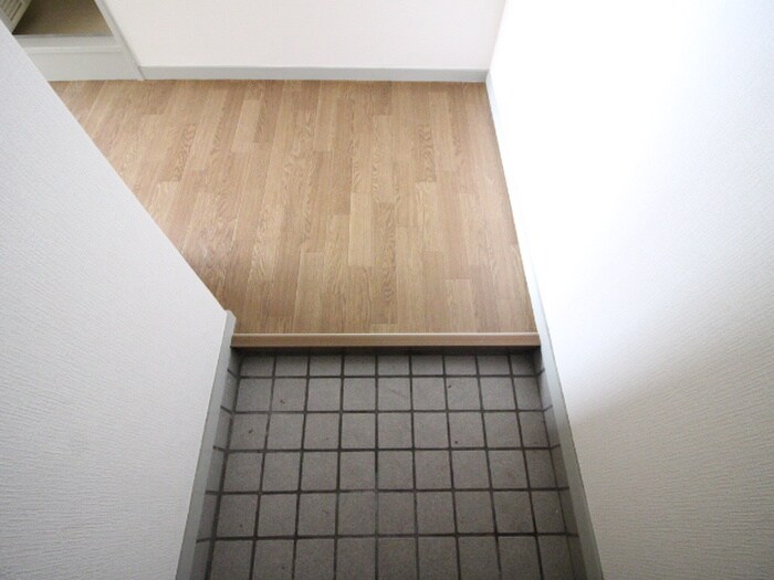 物件内観写真22　(玄関)