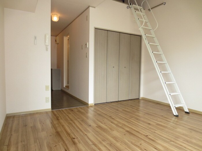 物件内観写真9　(居室)