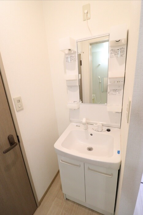 物件内観写真10　(洗面)