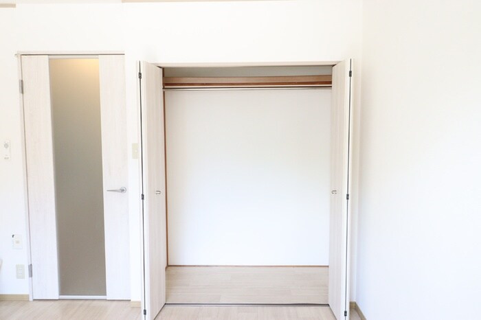 物件内観写真12　(収納)