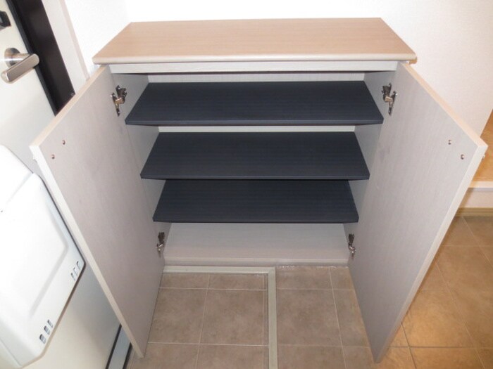 物件内観写真13　(靴箱)