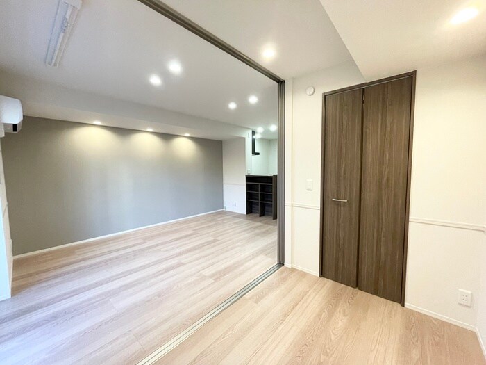 物件内観写真4　(居室)