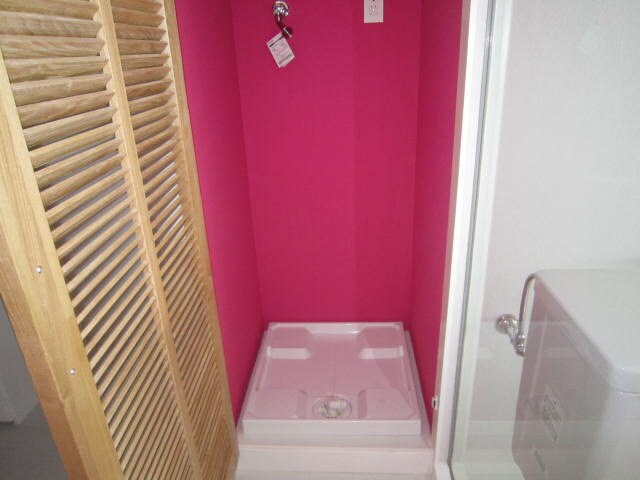 物件内観写真14　(洗濯機置場)