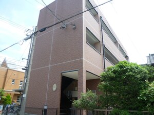 アンプルールフェールアモーレ外観写真