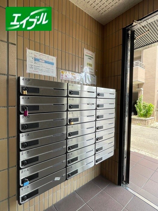 物件外観写真6　(建物設備)