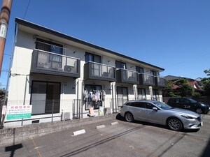 パ－クサイドビレッジ２番館外観写真