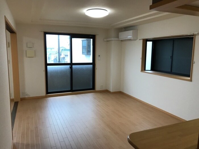 物件内観写真11　(居室)