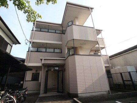 グランドゥ－ル山田外観写真