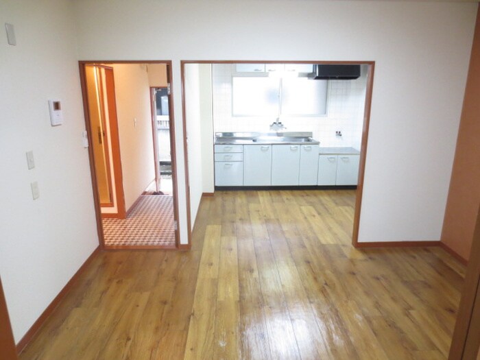 物件内観写真4　(居室)