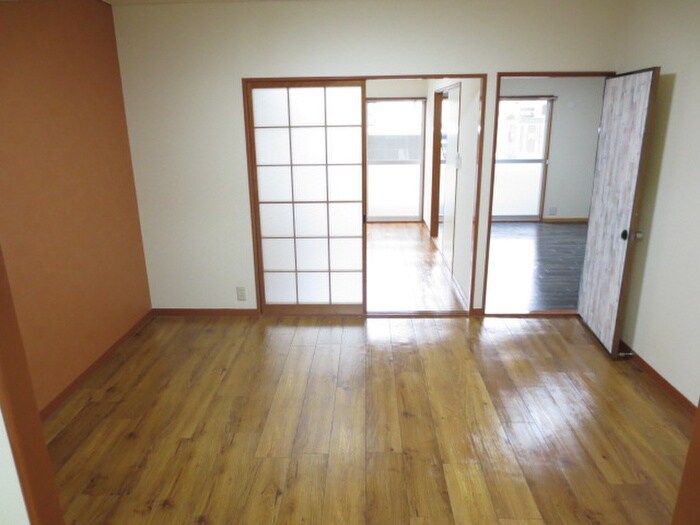 物件内観写真19　(居室)