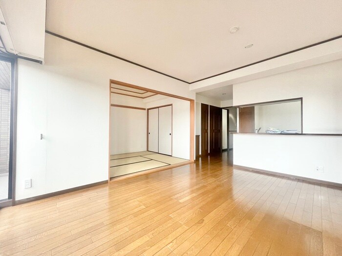 物件内観写真7　(居室)