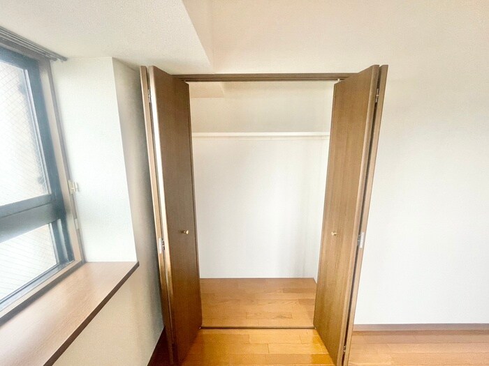 物件内観写真12　(収納)