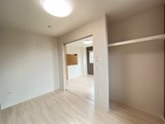 物件内観写真5　(居室)